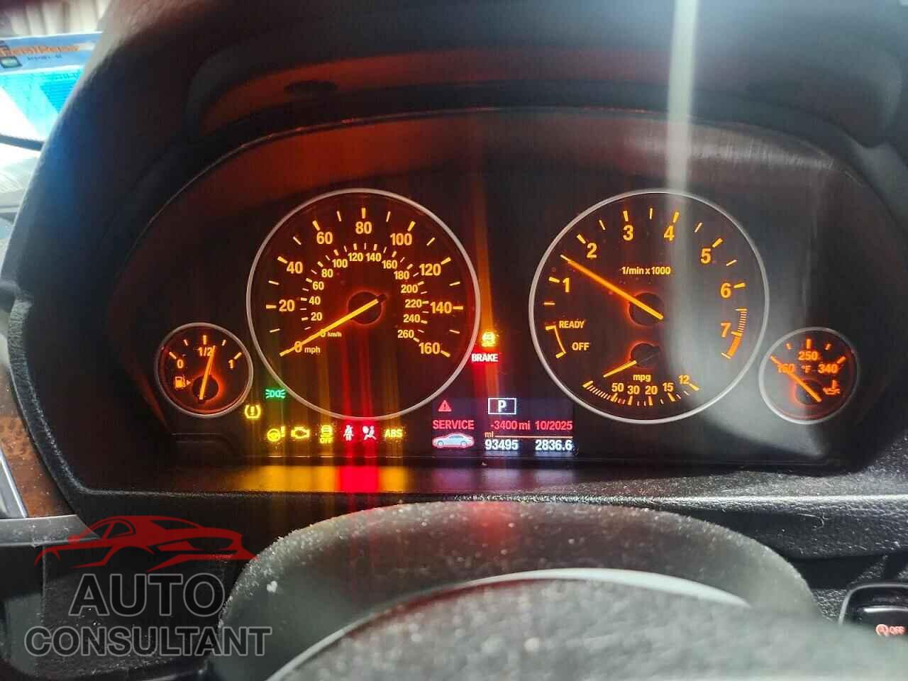 BMW 3 SERIES 2016 - WBA8E5G52GNU20565