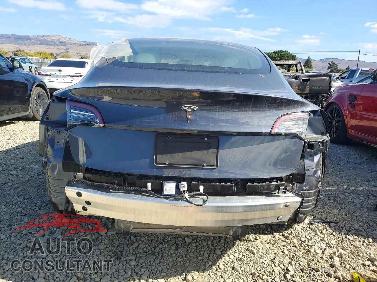 TESLA MODEL 3 2022 - 5YJ3E1EA2NF126231