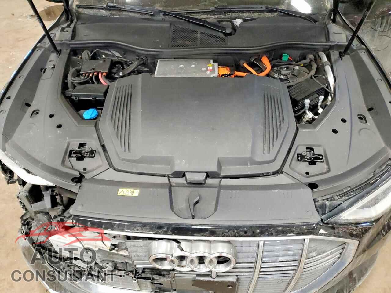 AUDI E-TRON 2021 - WA1AAAGE6MB025420