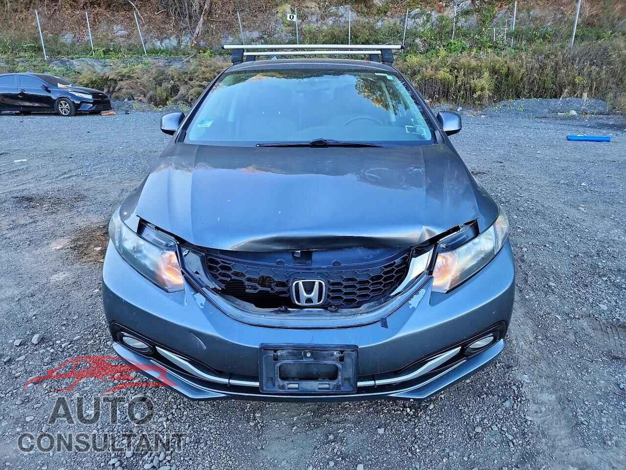 HONDA CIVIC 2013 - 2HGFB2F98DH517751