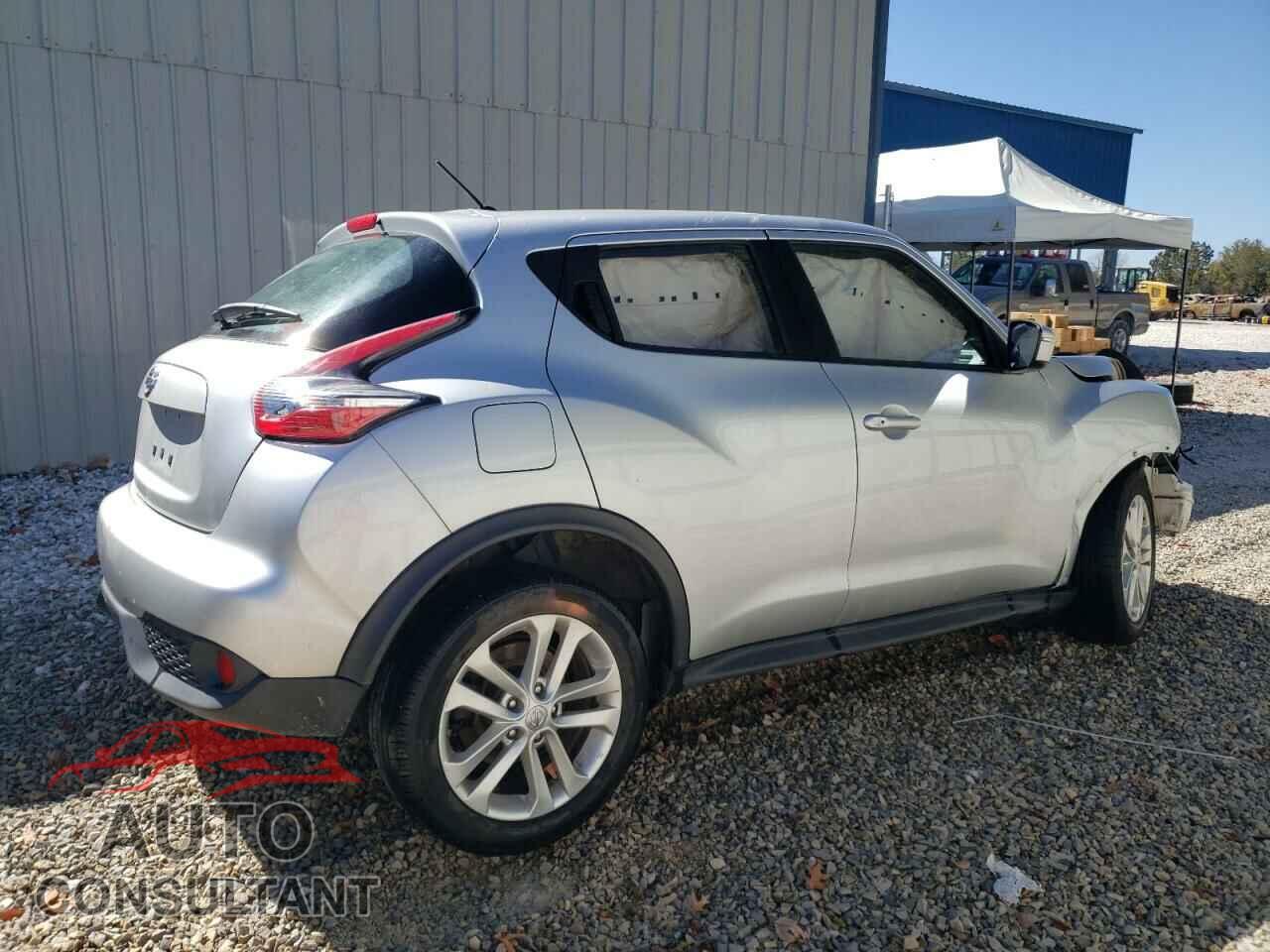 NISSAN JUKE 2017 - JN8AF5MR3HT706015