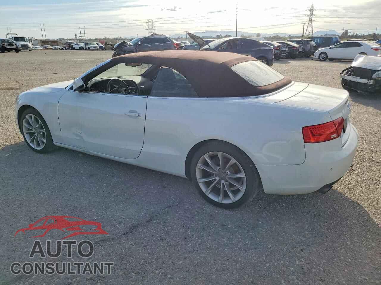 AUDI A5 2013 - WAUVFAFH3DN005707