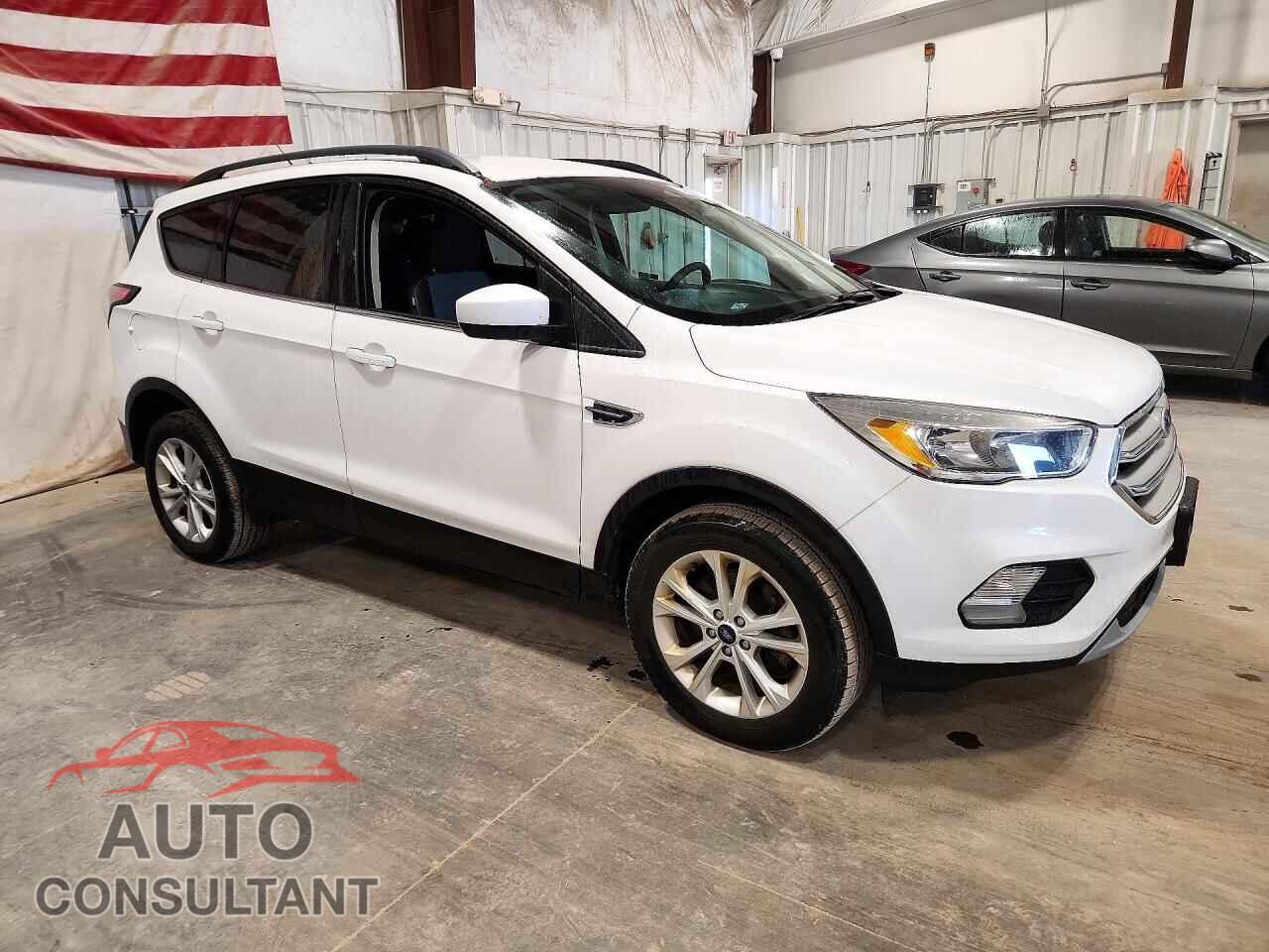 FORD ESCAPE 2018 - 1FMCU9GD8JUB32038
