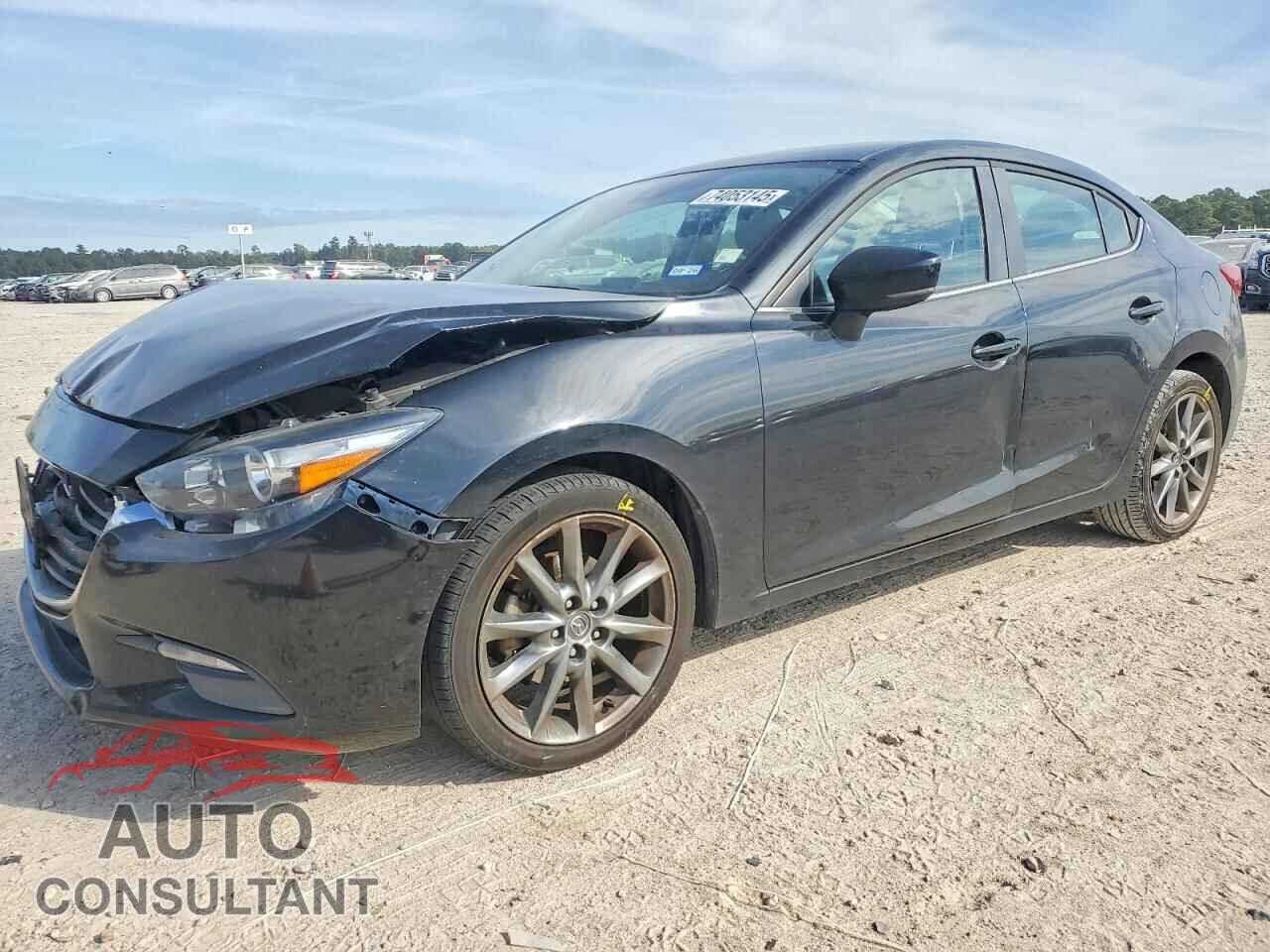 MAZDA 3 2018 - 3MZBN1V33JM172117