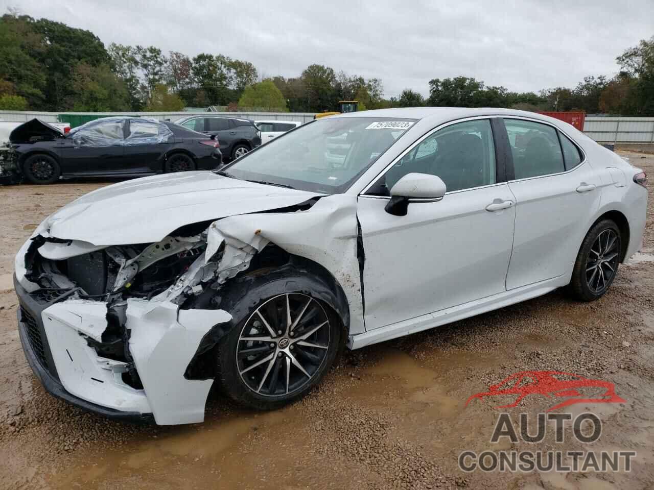 TOYOTA CAMRY 2024 - 4T1G11AK5RU189408