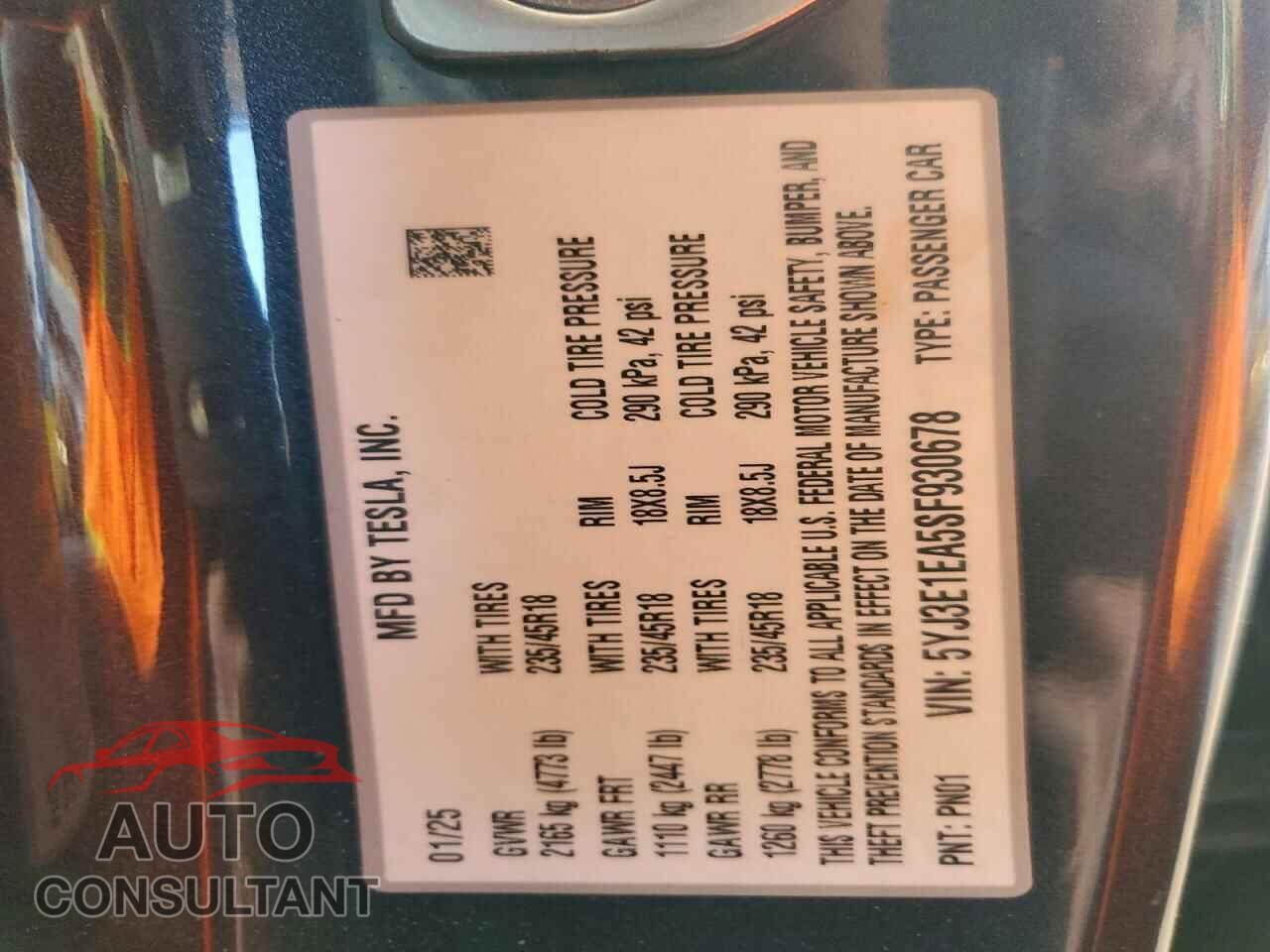 TESLA MODEL 3 2025 - 5YJ3E1EA5SF930678