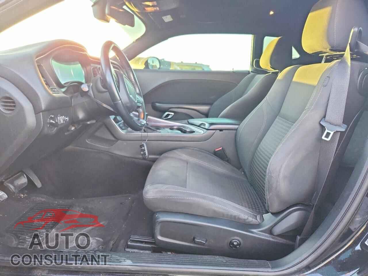 DODGE CHALLENGER 2018 - 2C3CDZAG5JH245704