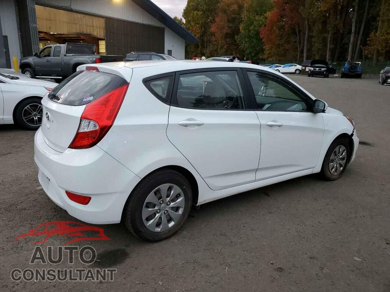 HYUNDAI ACCENT 2017 - KMHCT5AE8HU319643