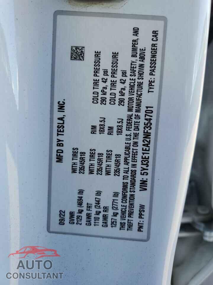 TESLA MODEL 3 2022 - 5YJ3E1EA2NF354701