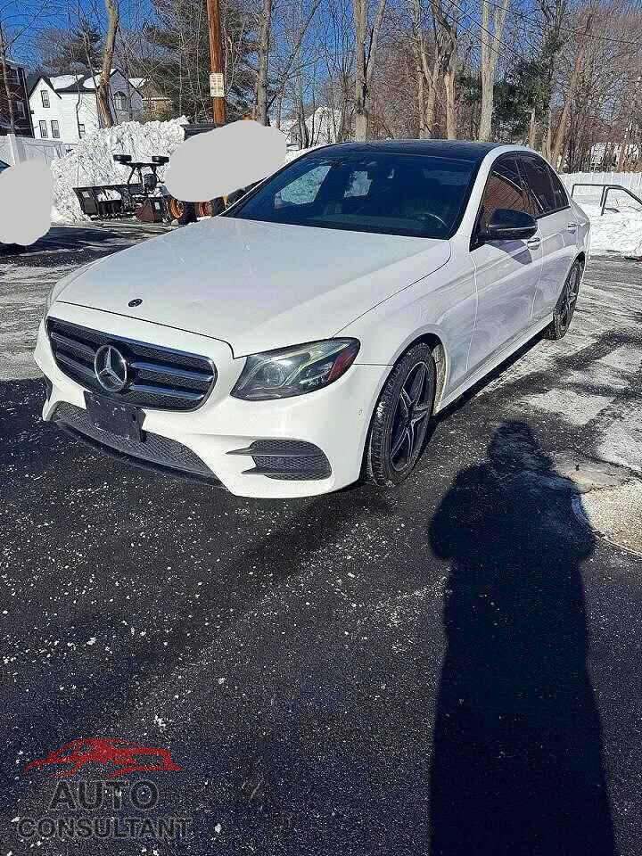 MERCEDES-BENZ E-CLASS 2018 - WDDZF4KB3JA301018