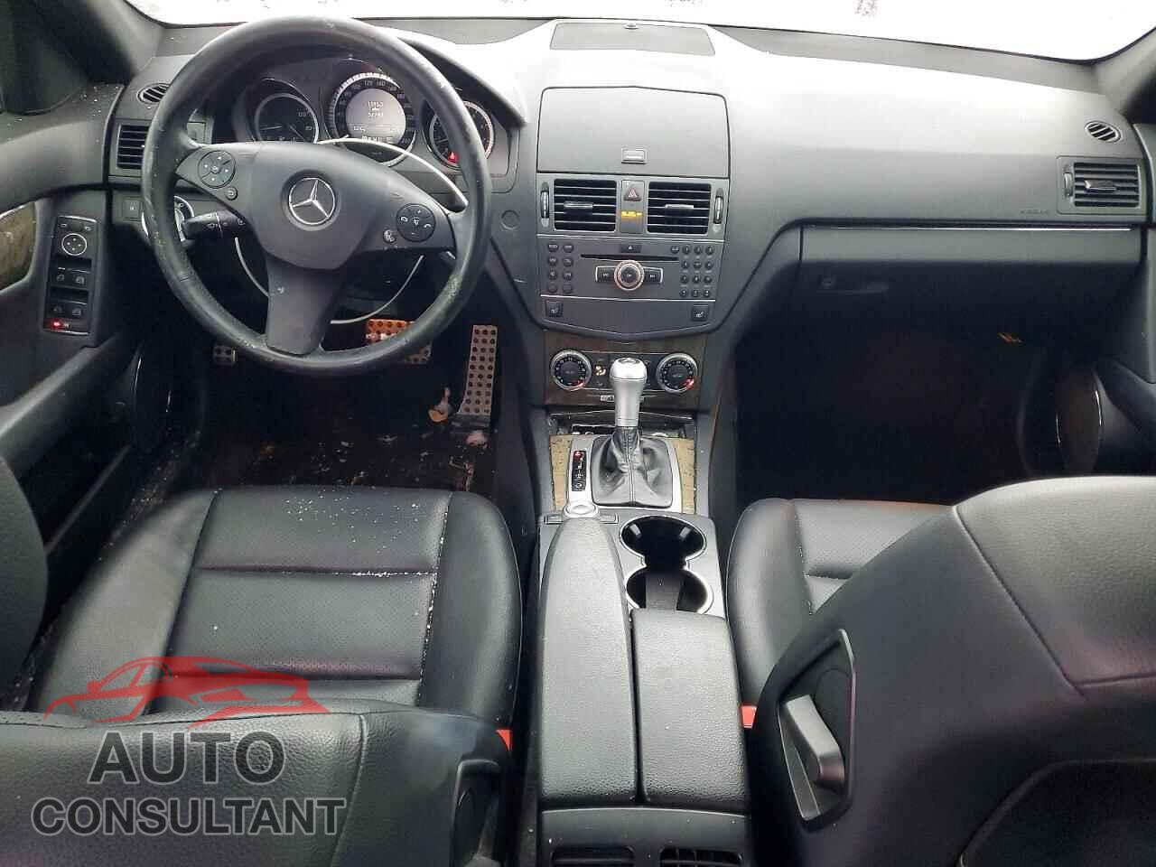 MERCEDES-BENZ C-CLASS 2011 - WDDGF8FB9BF615575