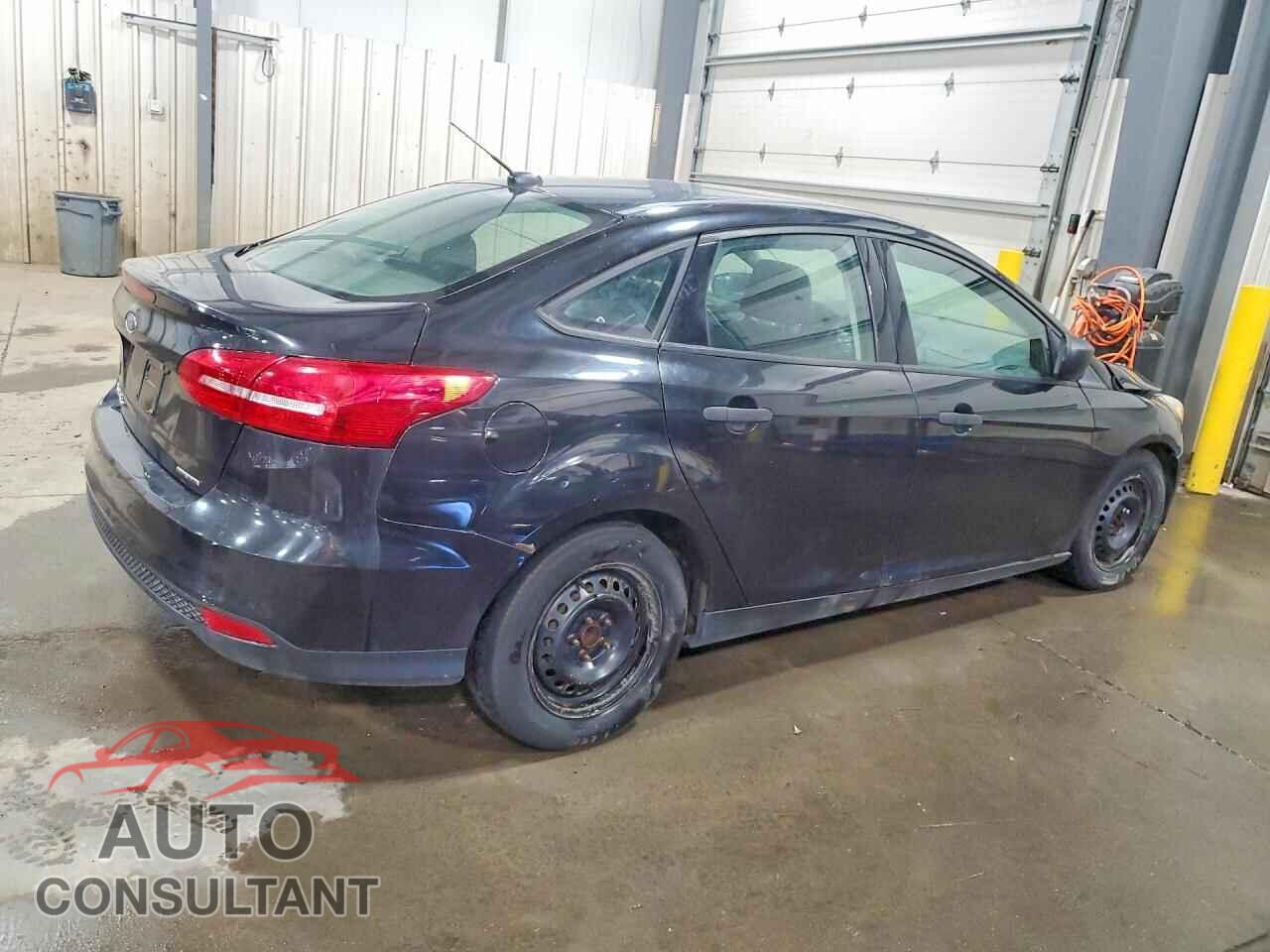FORD FOCUS 2015 - 1FADP3E21FL313712