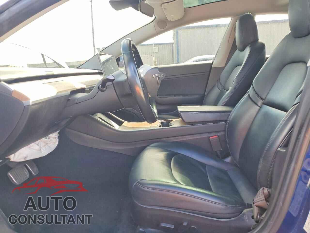 TESLA MODEL 3 2018 - 5YJ3E1EA2JF011123