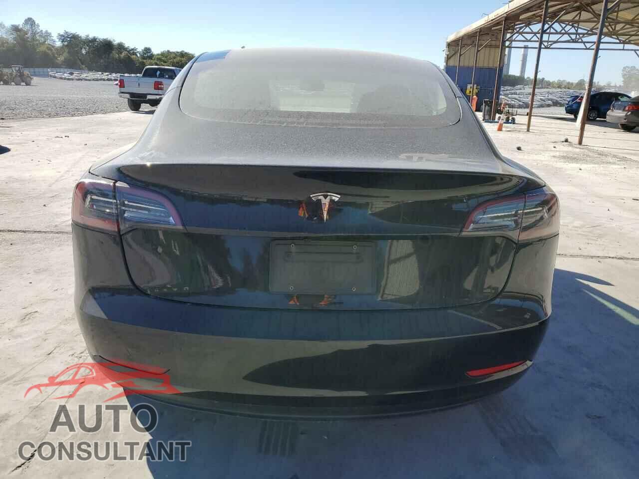 TESLA MODEL 3 2023 - 5YJ3E1EA5PF434982