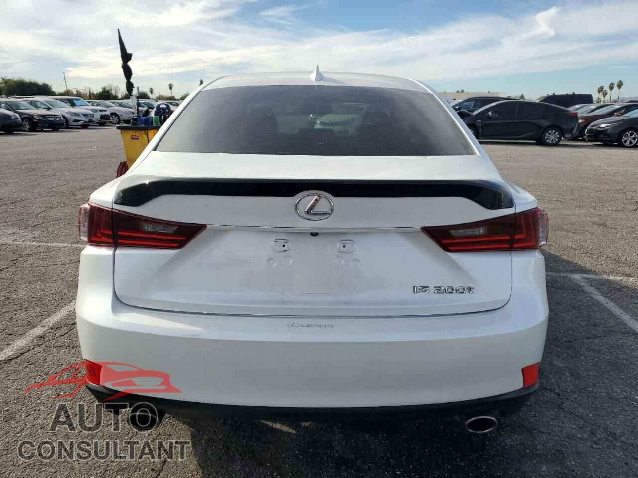 LEXUS IS 2016 - JTHBA1D27G5028669