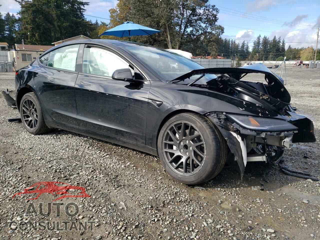 TESLA MODEL 3 2024 - 5YJ3E1EA8RF726757