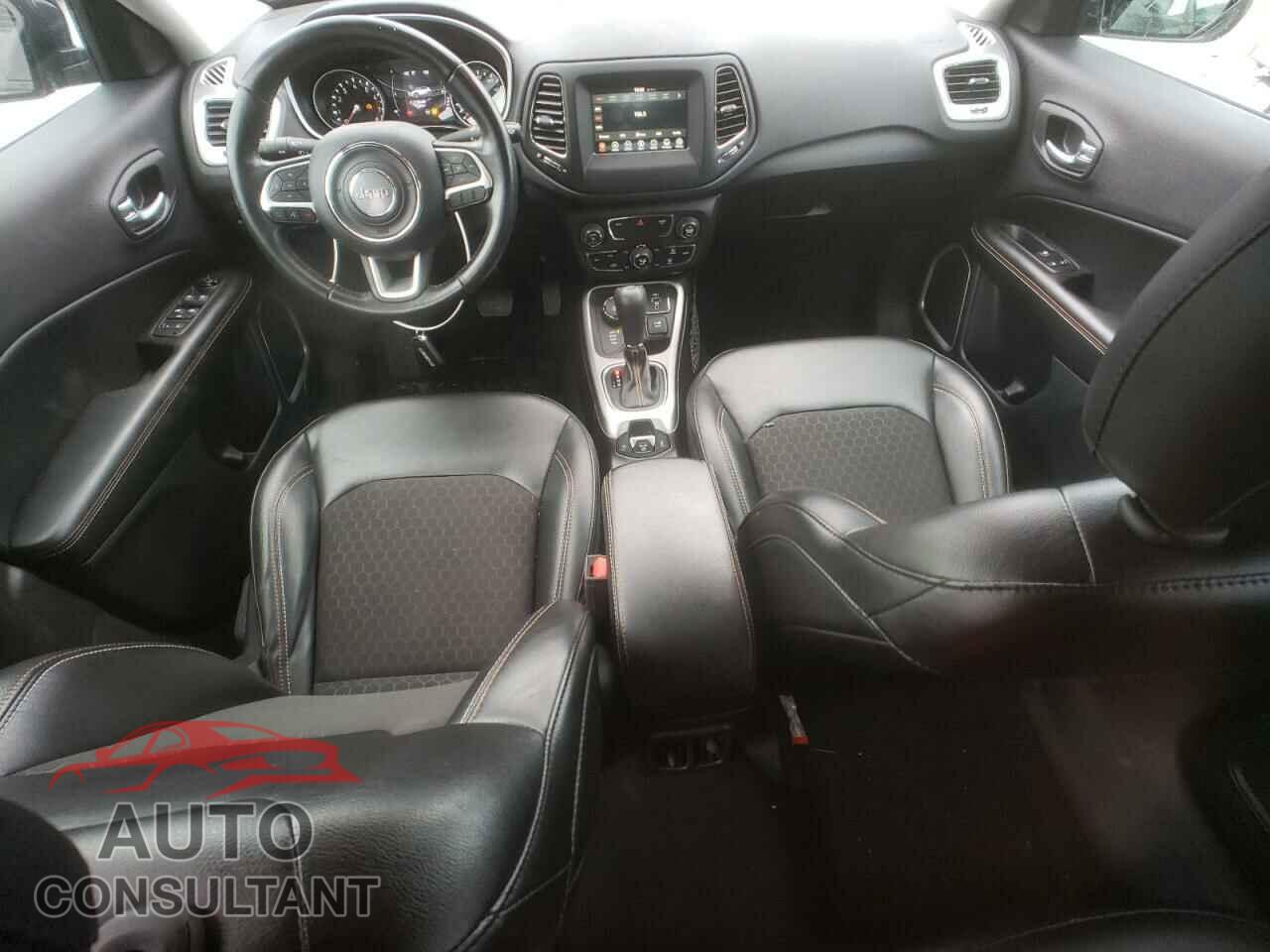 JEEP COMPASS 2020 - 3C4NJDBB8LT217666