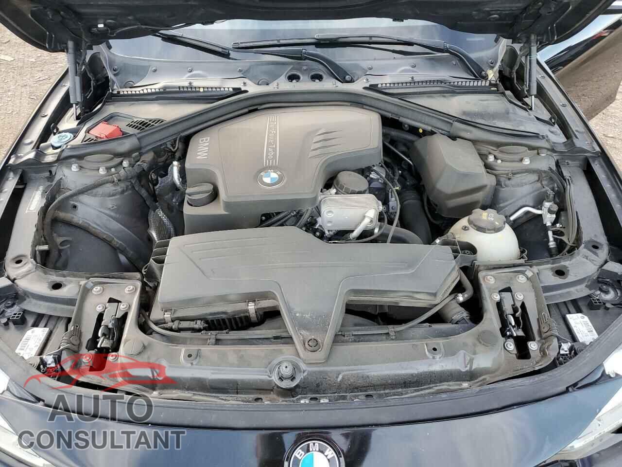 BMW 3 SERIES 2016 - WBA8E9G51GNU29863