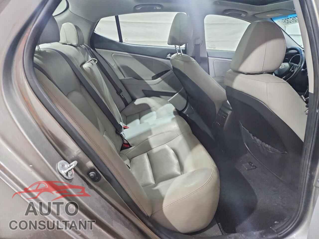 KIA OPTIMA 2012 - 5XXGN4A68CG030036