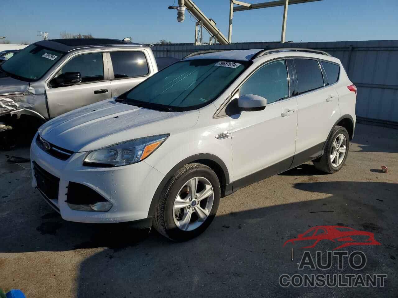 FORD ESCAPE 2016 - 1FMCU0GX0GUC56075