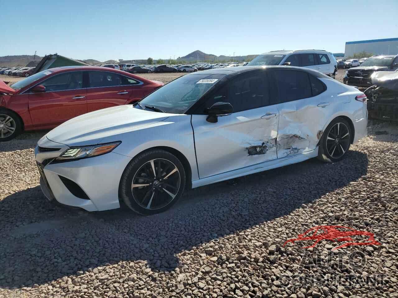 TOYOTA CAMRY 2018 - 4T1BZ1HK9JU019825