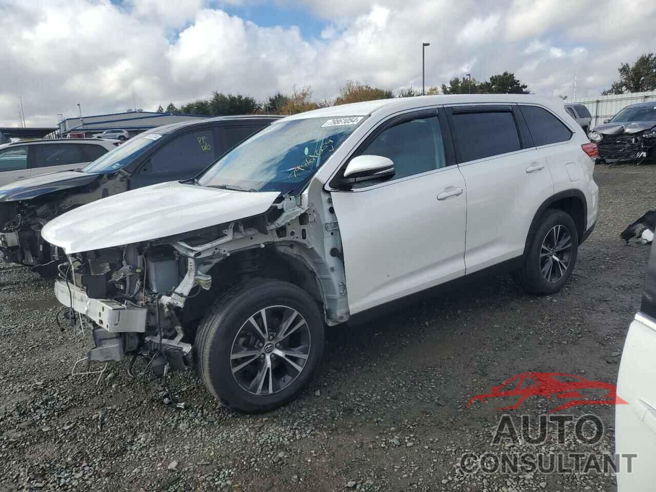 TOYOTA HIGHLANDER 2019 - 5TDZZRFH3KS356733