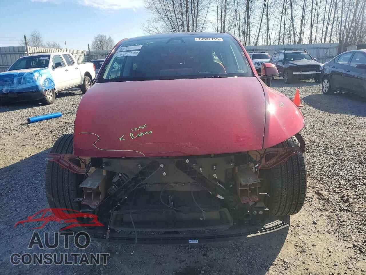 TESLA MODEL Y 2026 - 7SAYGDEE5TF371237
