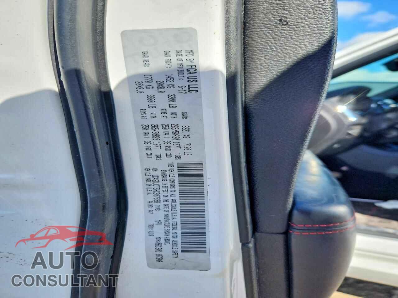 DODGE DURANGO 2017 - 1C4SDJCT5HC907698