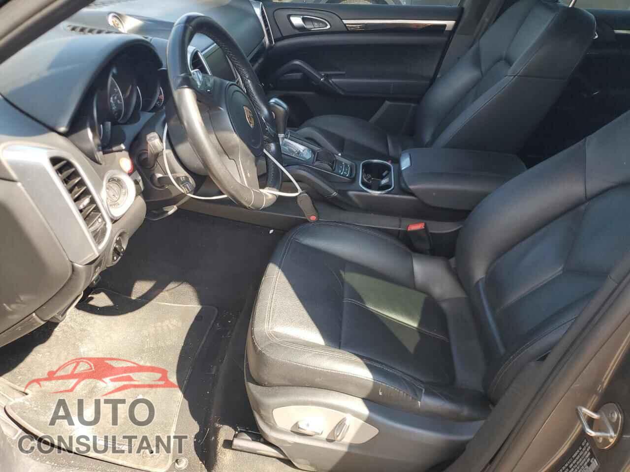 PORSCHE CAYENNE 2012 - WP1AE2A26CLA93156