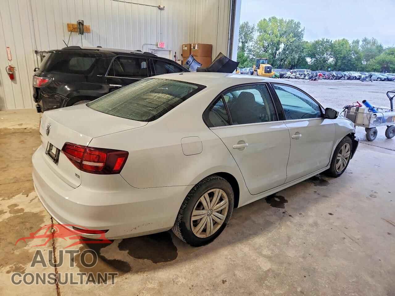 VOLKSWAGEN JETTA 2017 - 3VW2B7AJ8HM312947