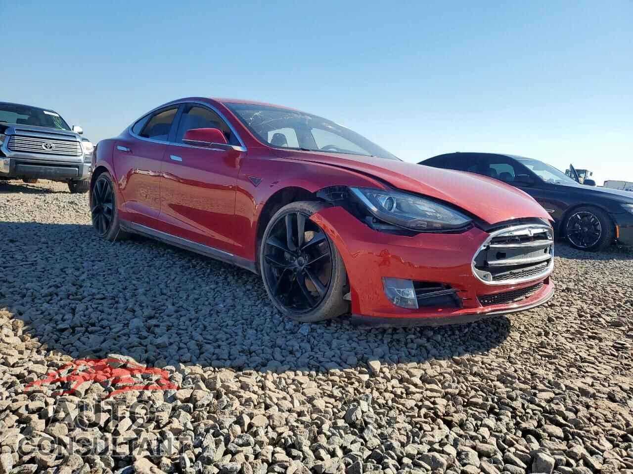 TESLA MODEL S 2014 - 5YJSA1S12EFP44225