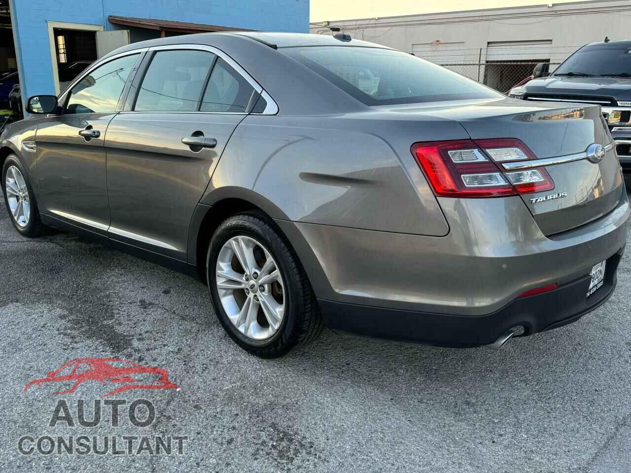 FORD TAURUS 2014 - 1FAHP2E83EG149273