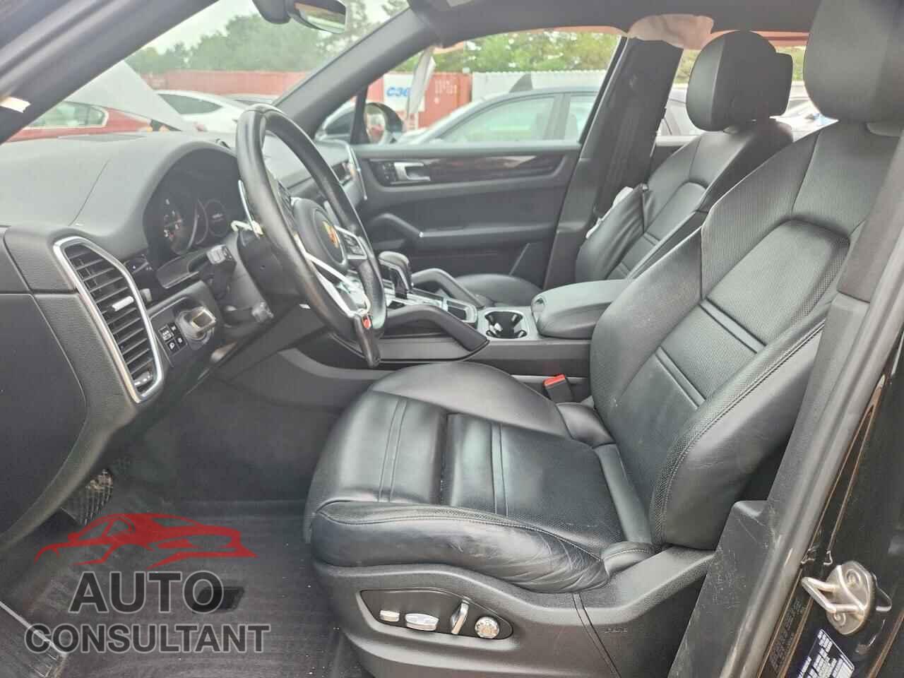 PORSCHE CAYENNE 2019 - WP1AA2AY0KDA19465