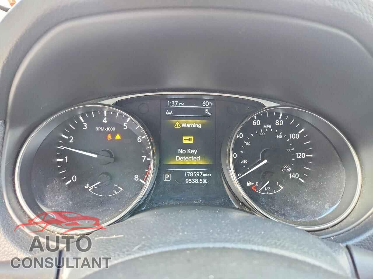 NISSAN ROGUE 2015 - KNMAT2MV3FP538723