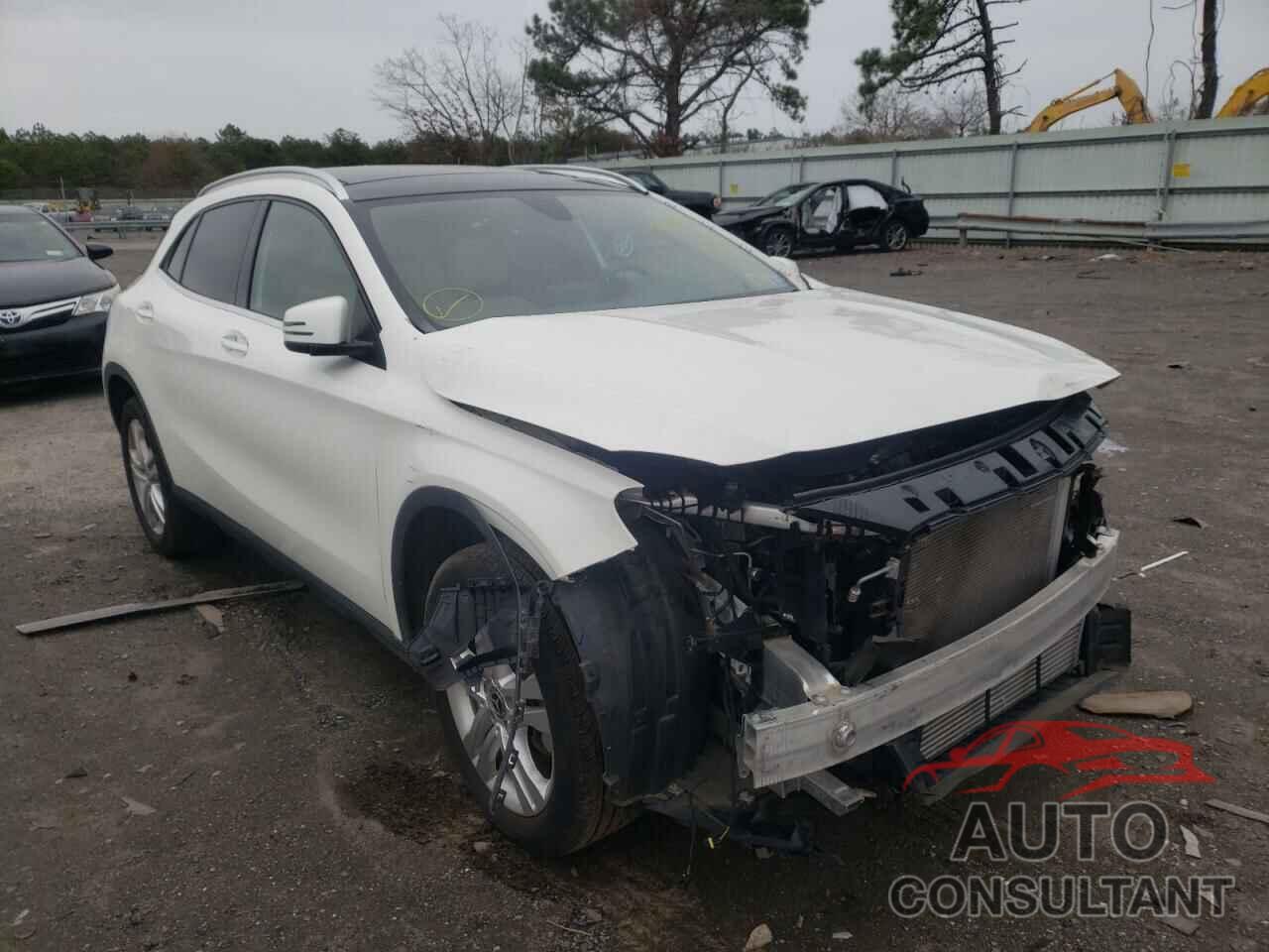 MERCEDES-BENZ GLA-CLASS 2019 - WDCTG4GB4KU019373