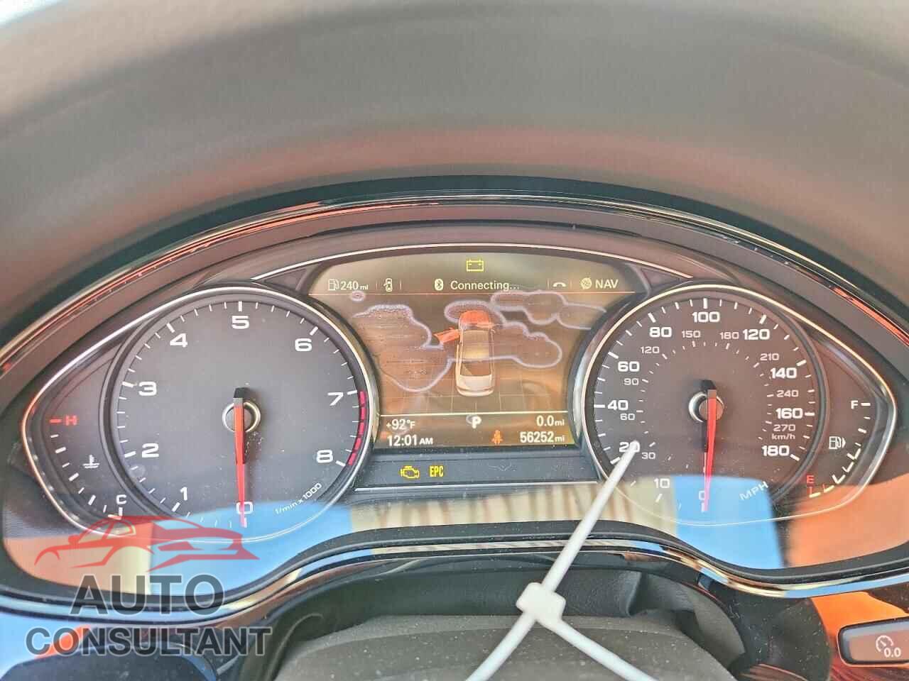 AUDI A8 2011 - WAURVAFD2BN018155