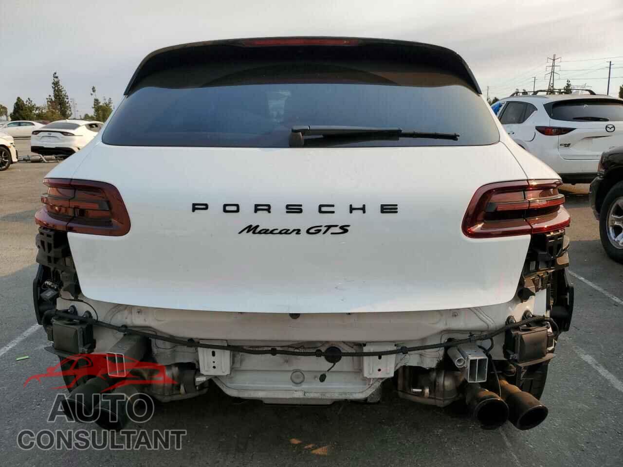 PORSCHE MACAN 2017 - WP1AG2A58HLB54082