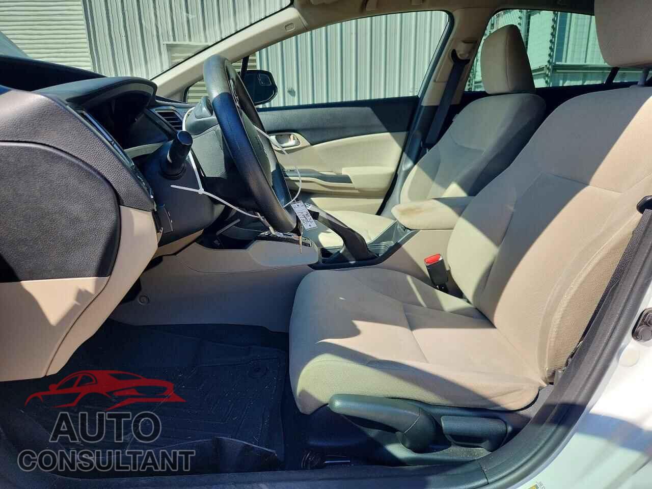 HONDA CIVIC 2013 - 19XFB2F54DE083657