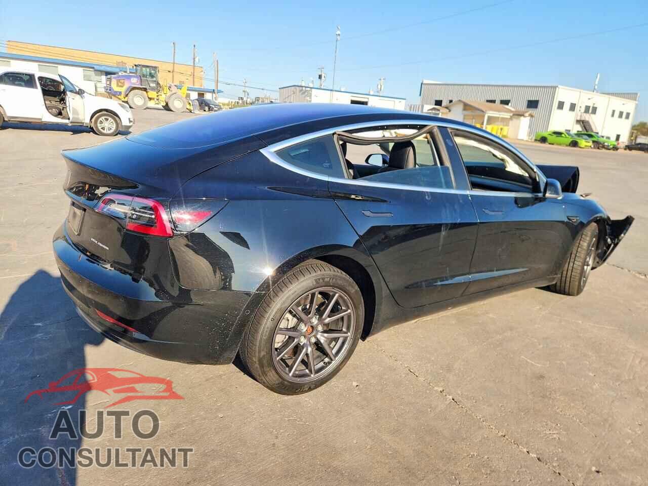 TESLA MODEL 3 2019 - 5YJ3E1EB9KF199052
