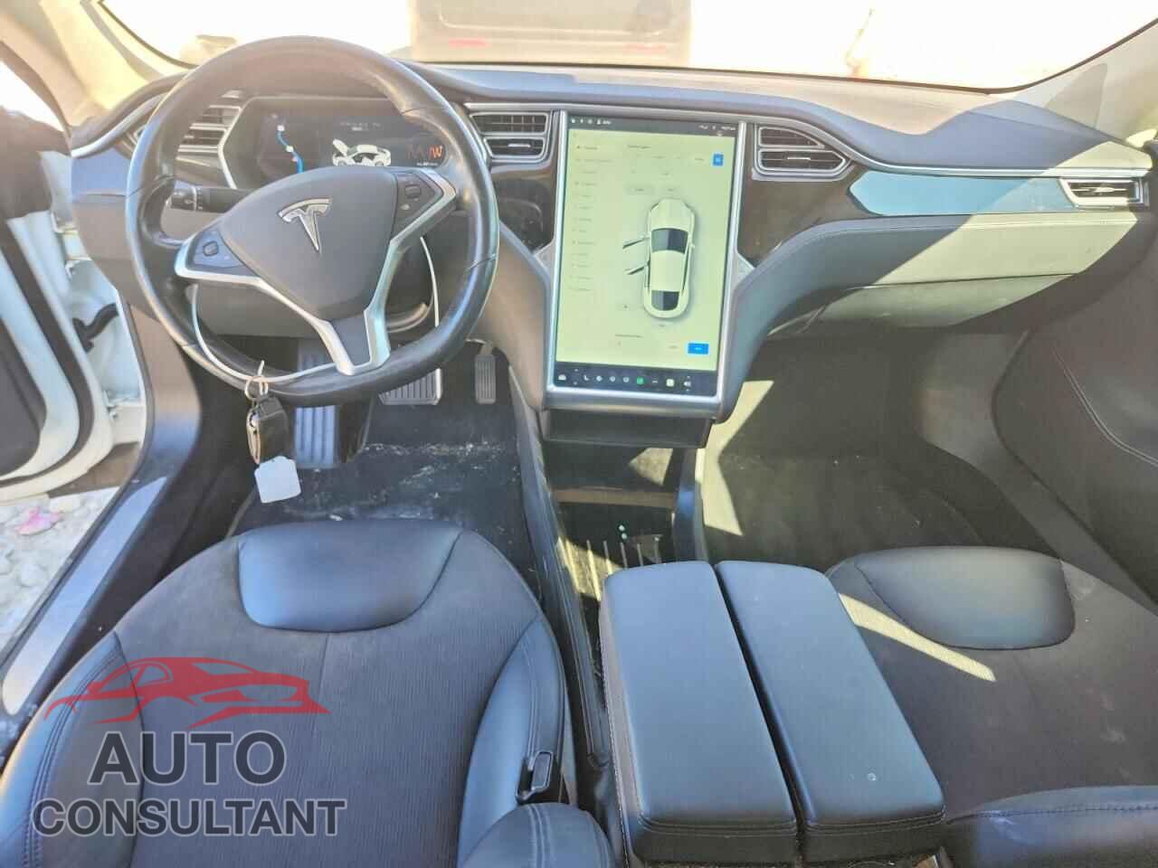 TESLA MODEL S 2015 - 5YJSA1E22FF111942