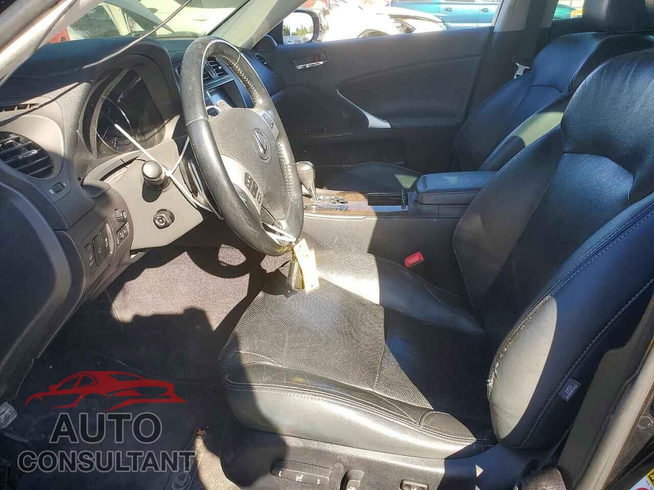 LEXUS IS 2012 - JTHCE5C26C5002494