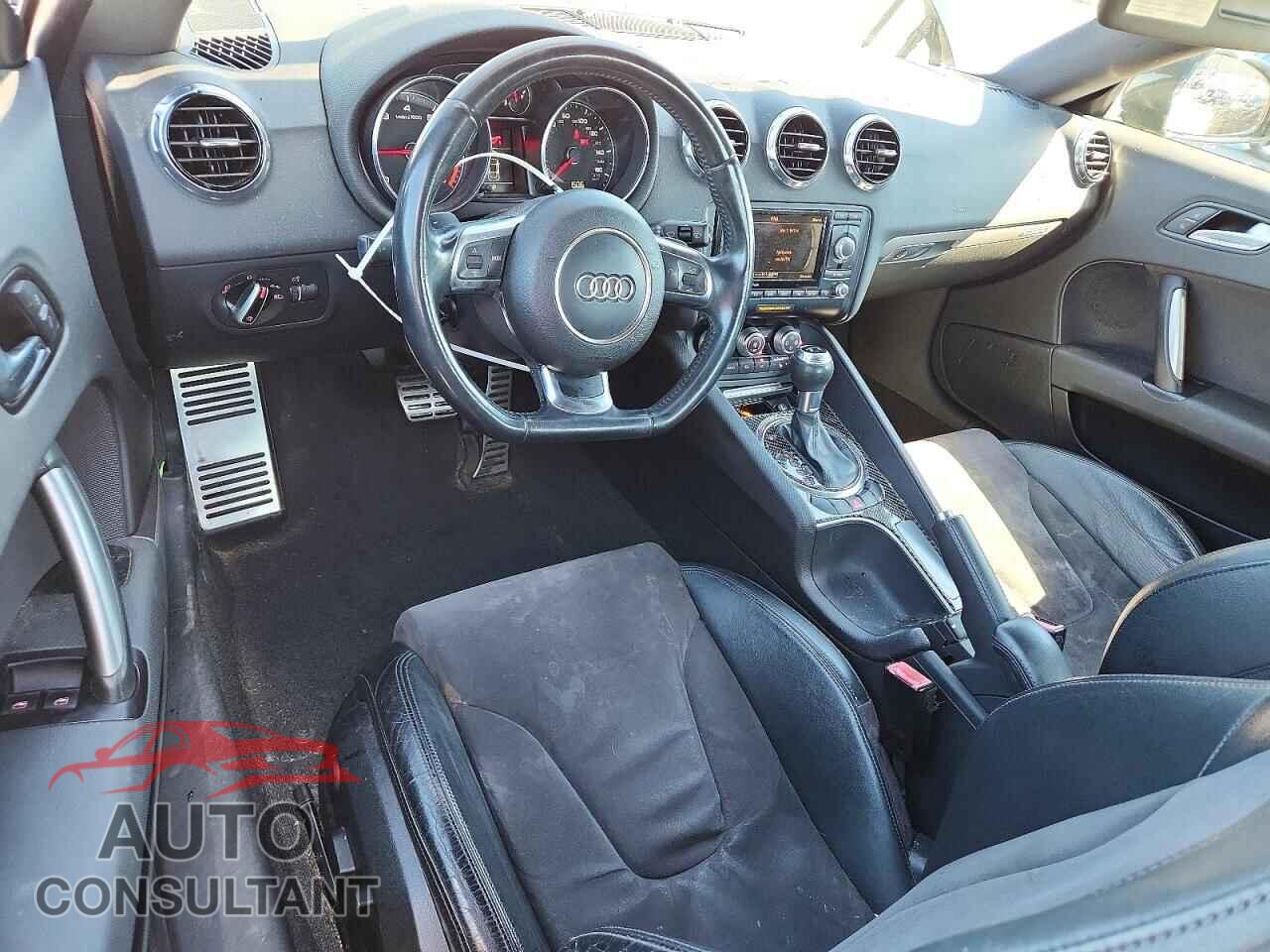 AUDI TT 2013 - TRUBFAFK6D1006087
