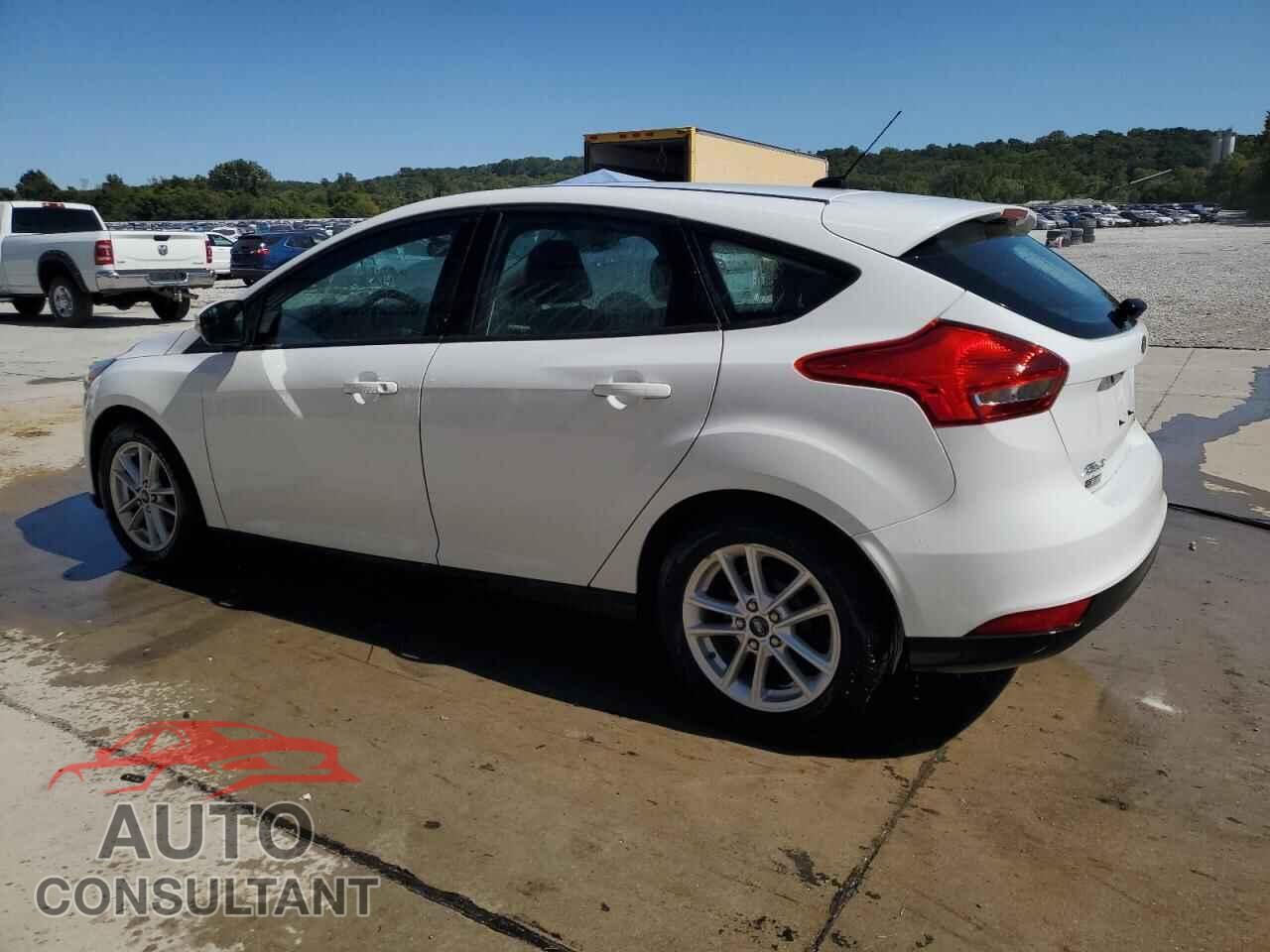 FORD FOCUS 2016 - 1FADP3K22GL270732
