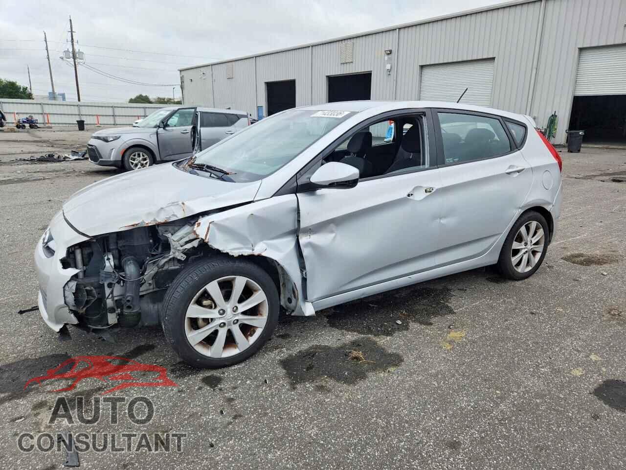 HYUNDAI ACCENT 2014 - KMHCU5AE0EU183159