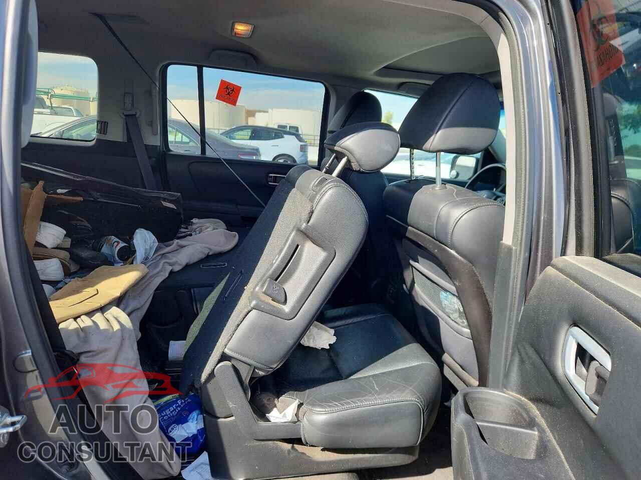 HONDA PILOT 2011 - 5FNYF4H71BB040327