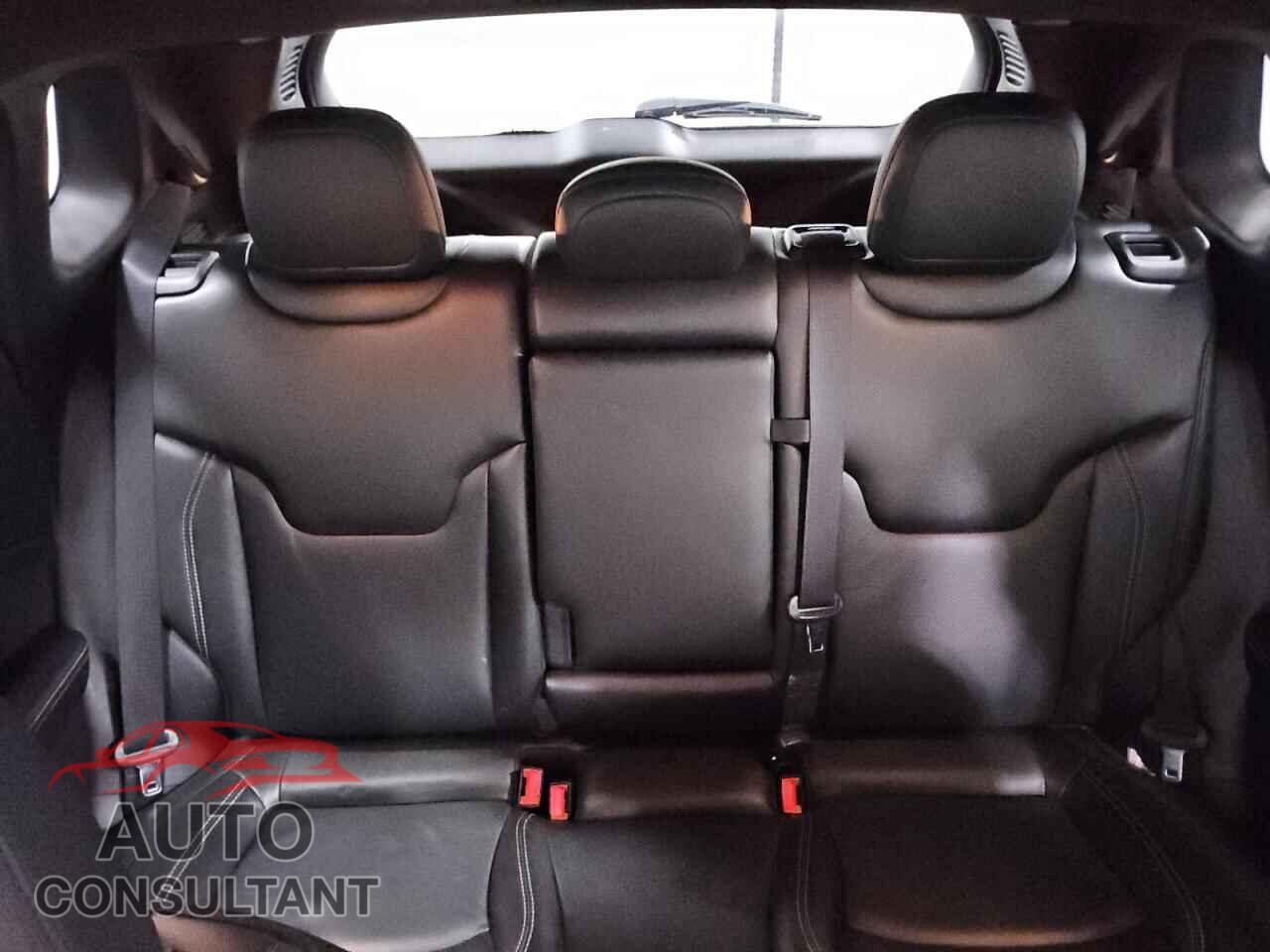 JEEP COMPASS 2021 - 3C4NJDEB4MT561704