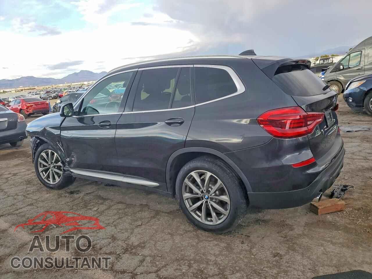 BMW X3 2018 - 5UXTR9C57JLC81441