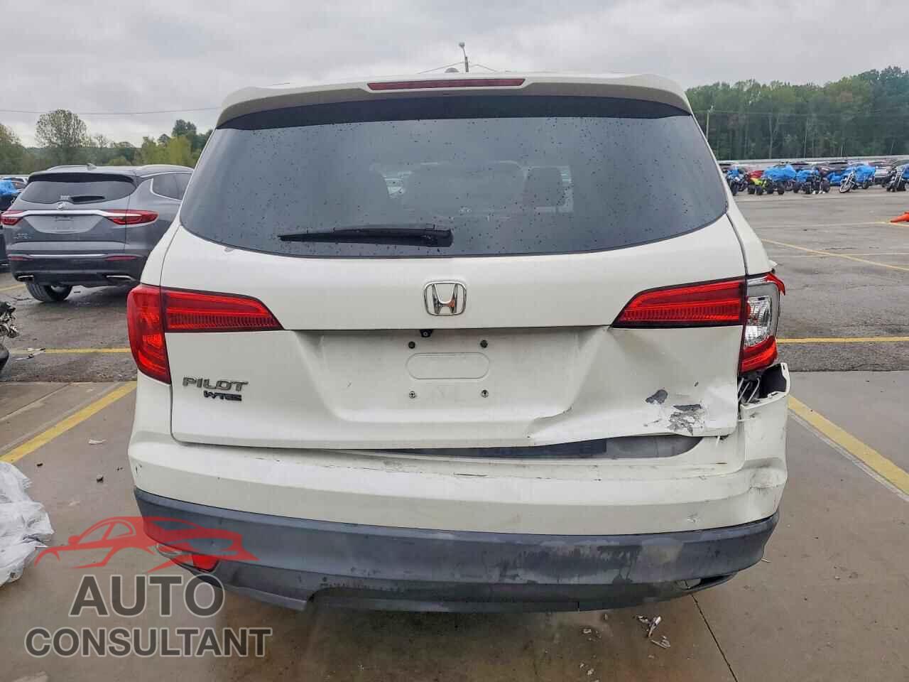 HONDA PILOT 2017 - 5FNYF5H31HB015844