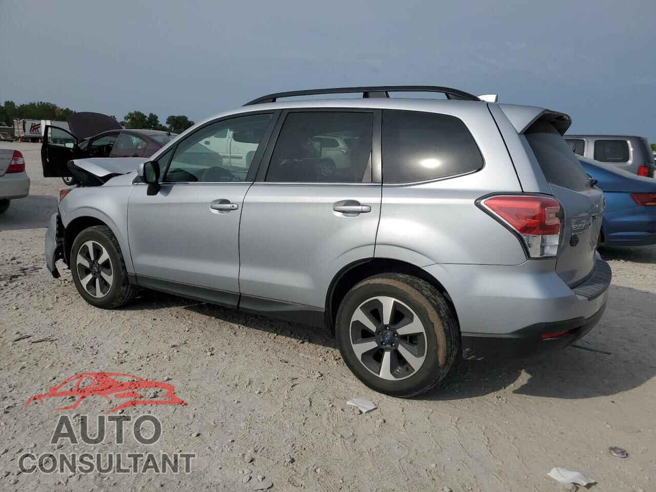 SUBARU FORESTER 2017 - JF2SJAJC0HH480883