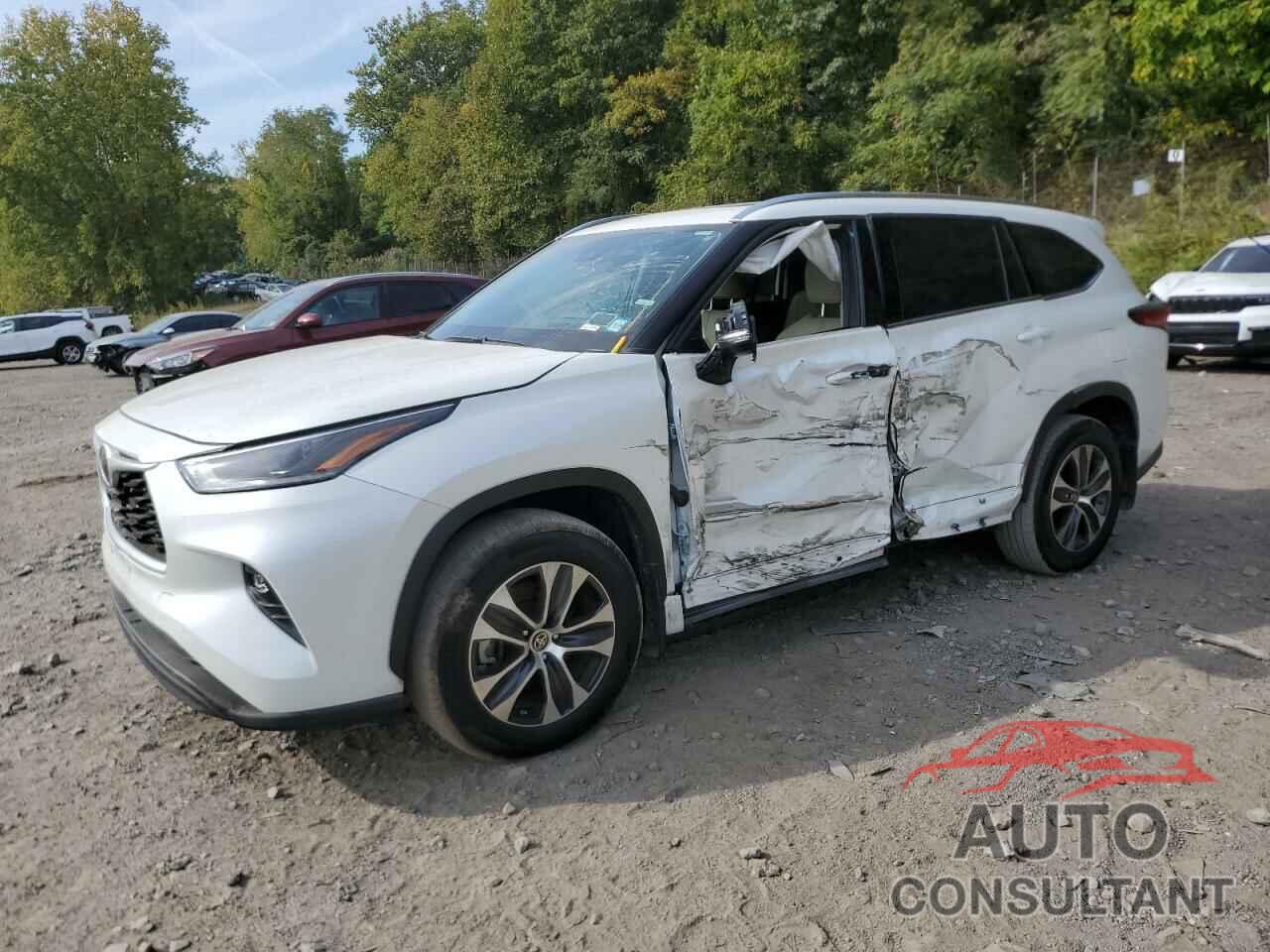 TOYOTA HIGHLANDER 2021 - 5TDHZRBH4MS129684